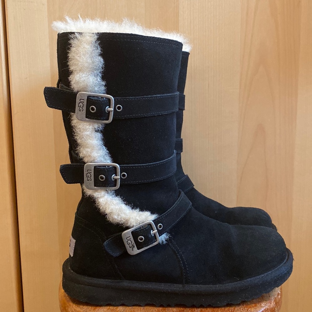 Ugg Big Kids Maddi Boots in black